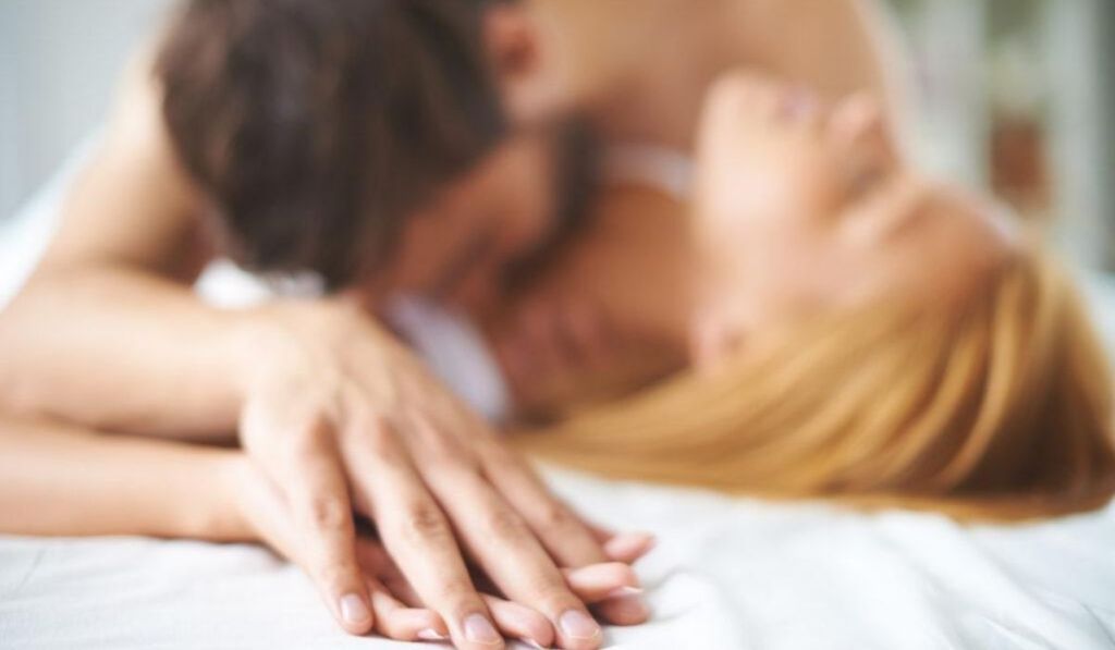 Libido muda com a idade? Estudo aponta diferenças entre homens e&nbsp;mulheres