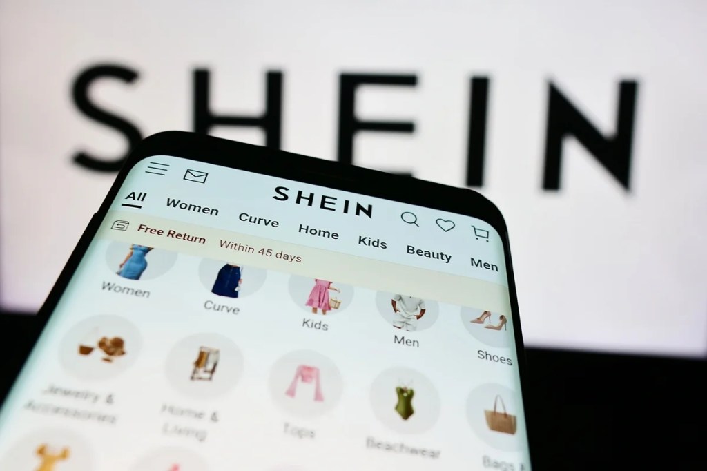 Shein é investigada por design potencialmente viciante e venda de produtos&nbsp;ilegais