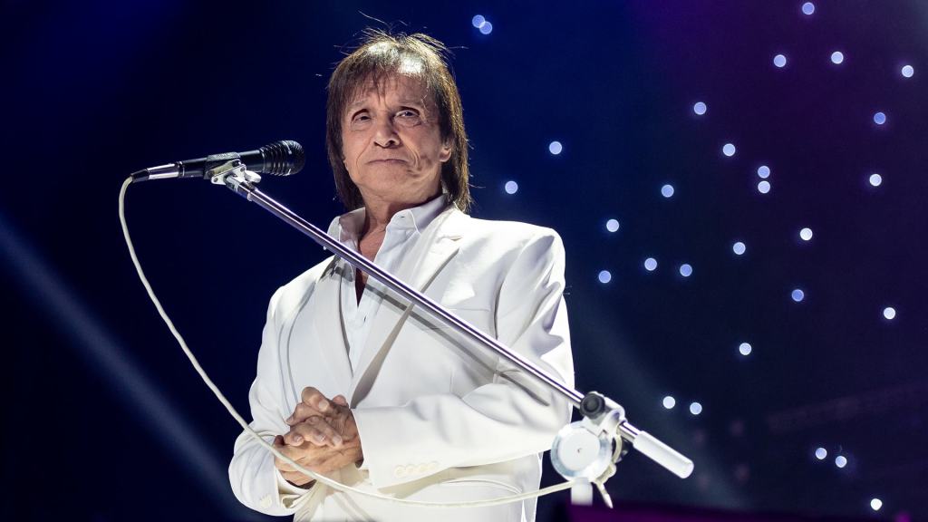 Fim de semana tem Roberto Carlos, Dino Fonseca e espetáculo Bluey Ao Vivo