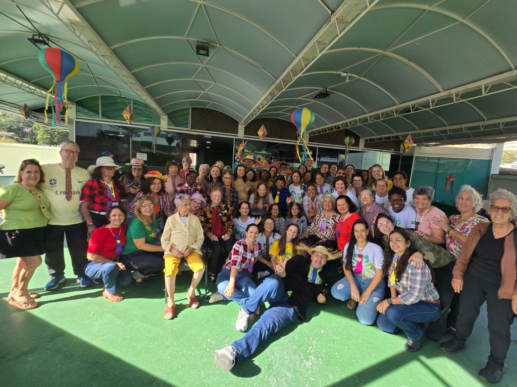 Festa junina reúne idosos em manhã de integração na Unimed Sul&nbsp;Capixaba
