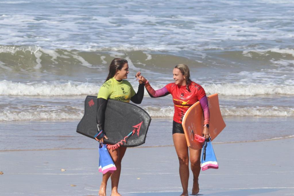 Neymara e filha podem disputar título mundial de bodyboarding