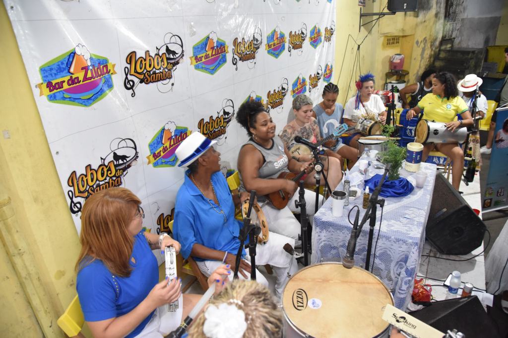 Mercado da Capixaba recebe encontro nacional de mulheres na roda de samba
