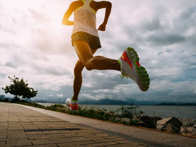 Vai começar a correr em provas? Saiba os riscos e como se preparar