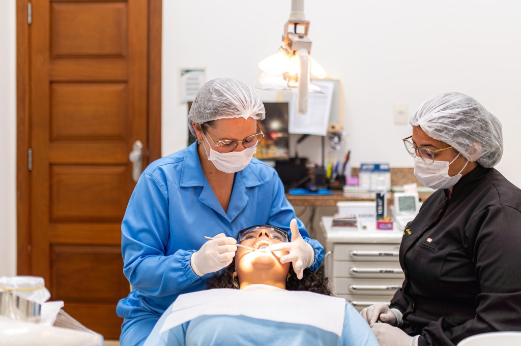 Sesc-ES oferece atendimento odontológico em diversas especialidades