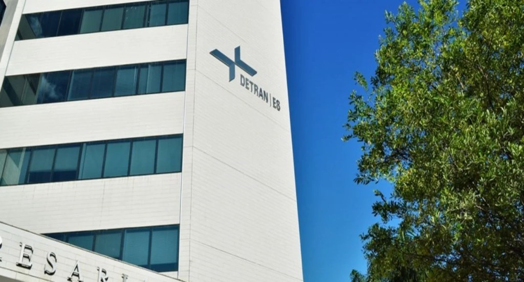 Detran|ES adere a plataforma para pagamento de débitos com cartão de&nbsp;crédito