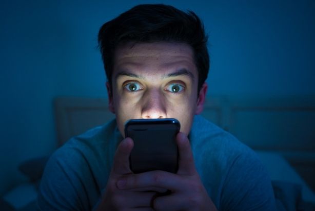 Quanto tempo diante das telas pode prejudicar a saúde dos&nbsp;olhos?
